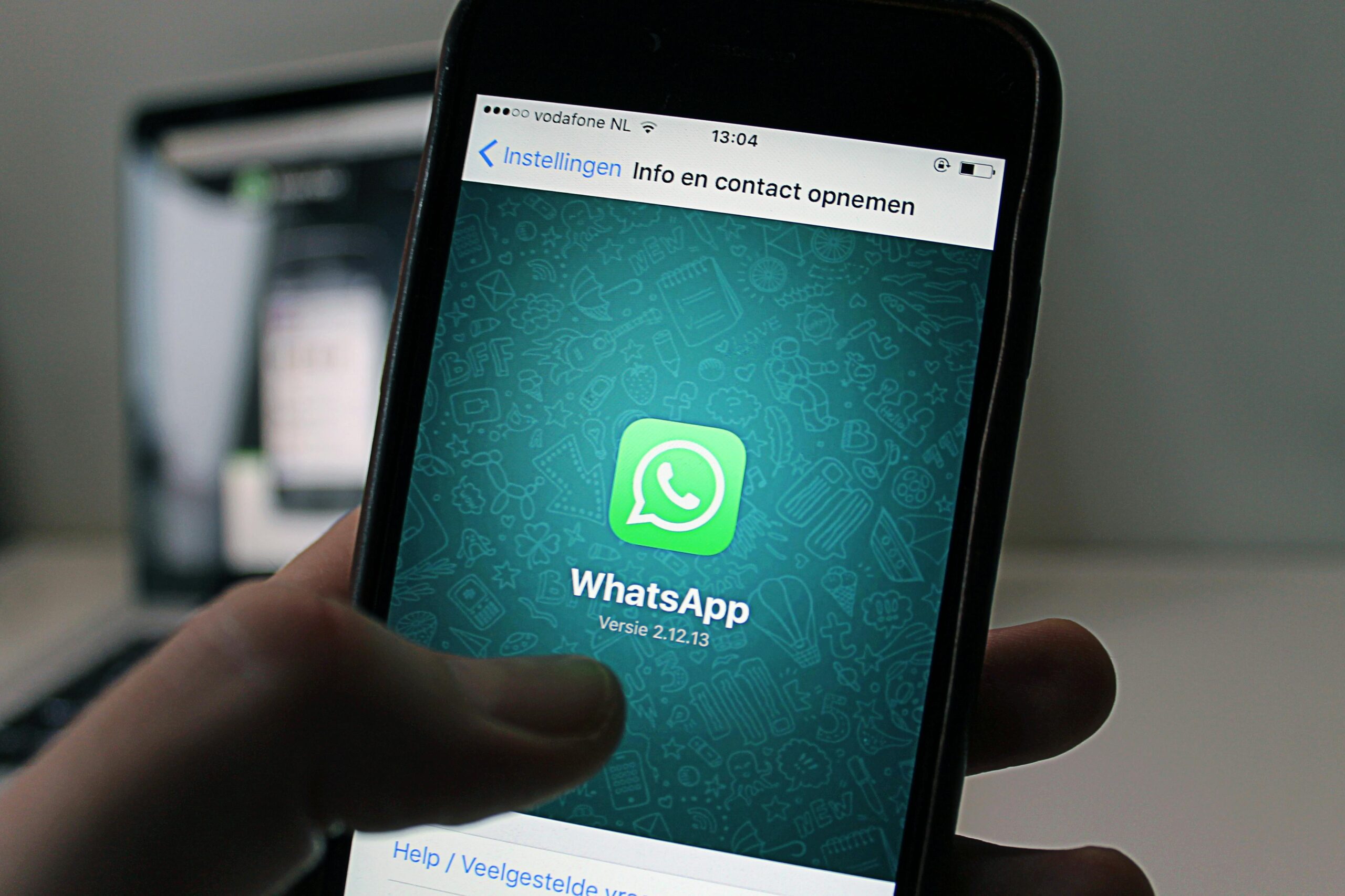 WhatsApp Expands its Horizons with AI-Generated Avatars